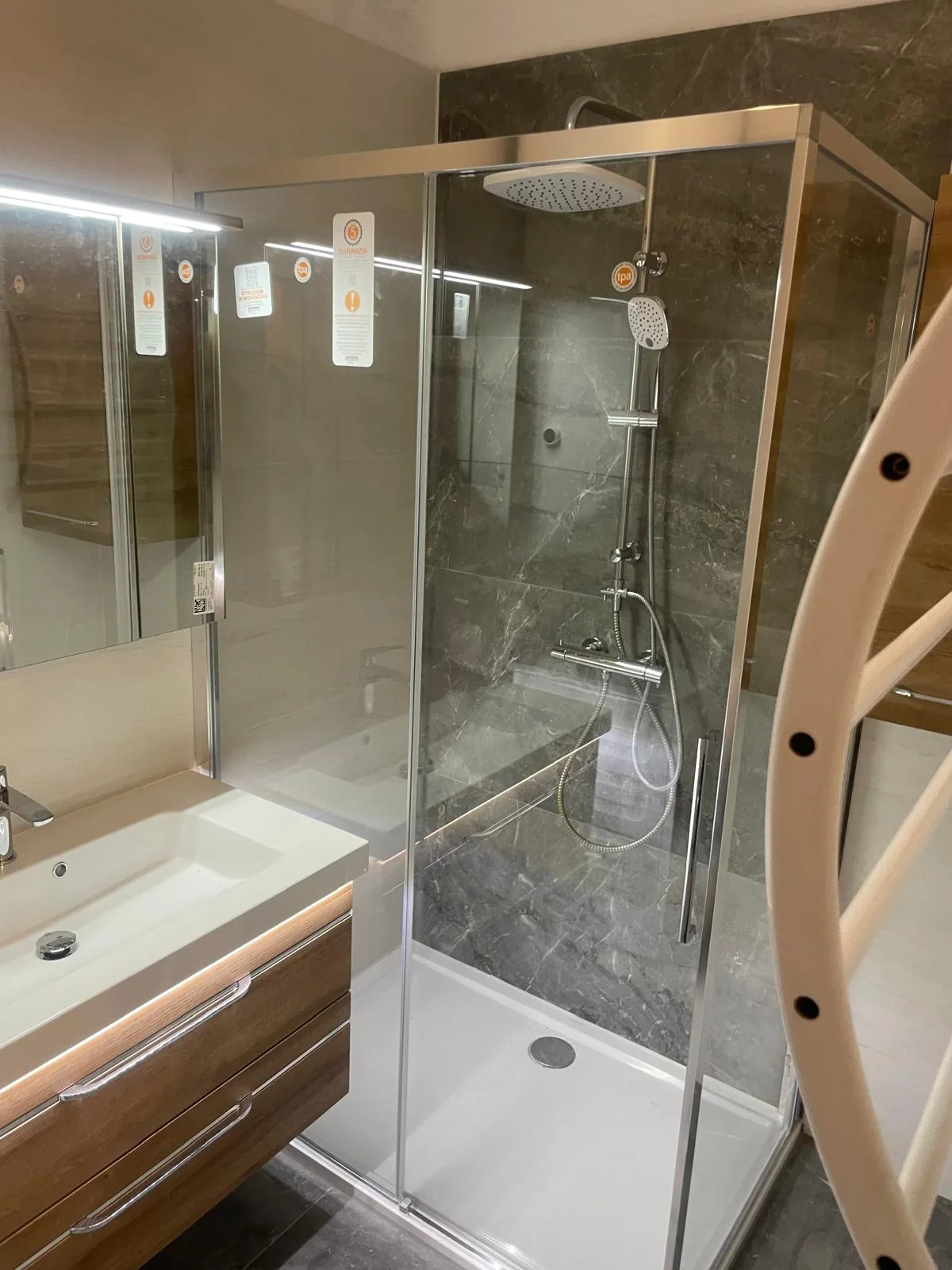 Duschkabine badewanne kombination 01